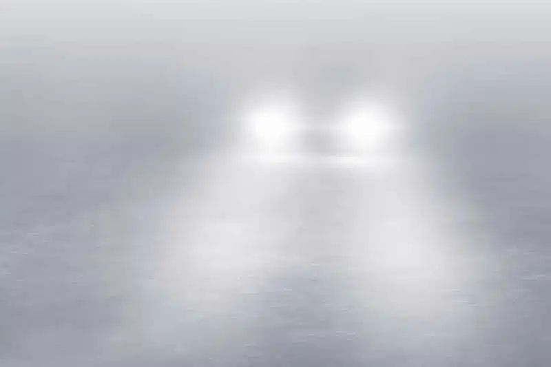 Front fog lights switched on in reduced visibility