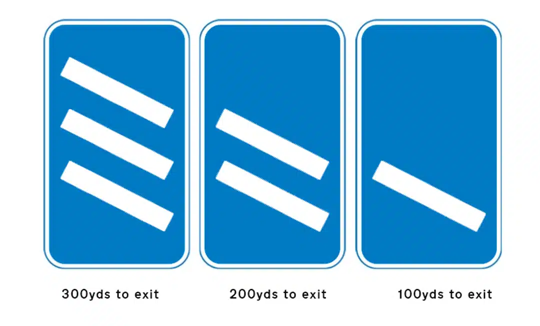 Motorway countdown marker signs with three, two and one white bars