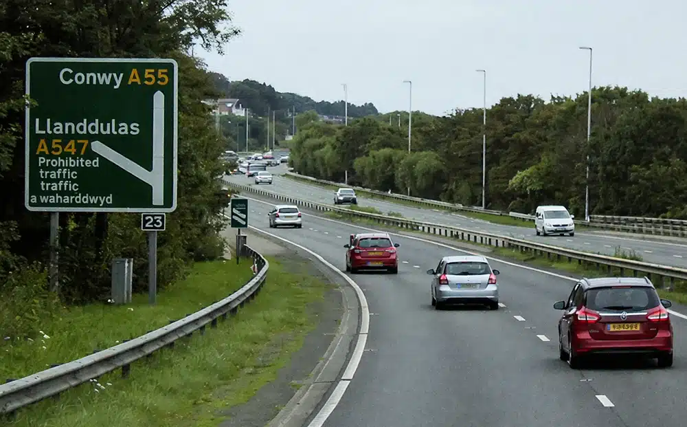 A55 Junction 23 at Llanddulas near the start of the learner-driver restricted section